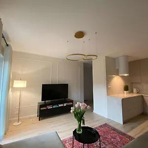 https://port-praski-suites.warsawhotelspoland.com